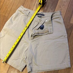 Ralph Lauren Khaki Women’s Flat Front Shorts size 6 khaki